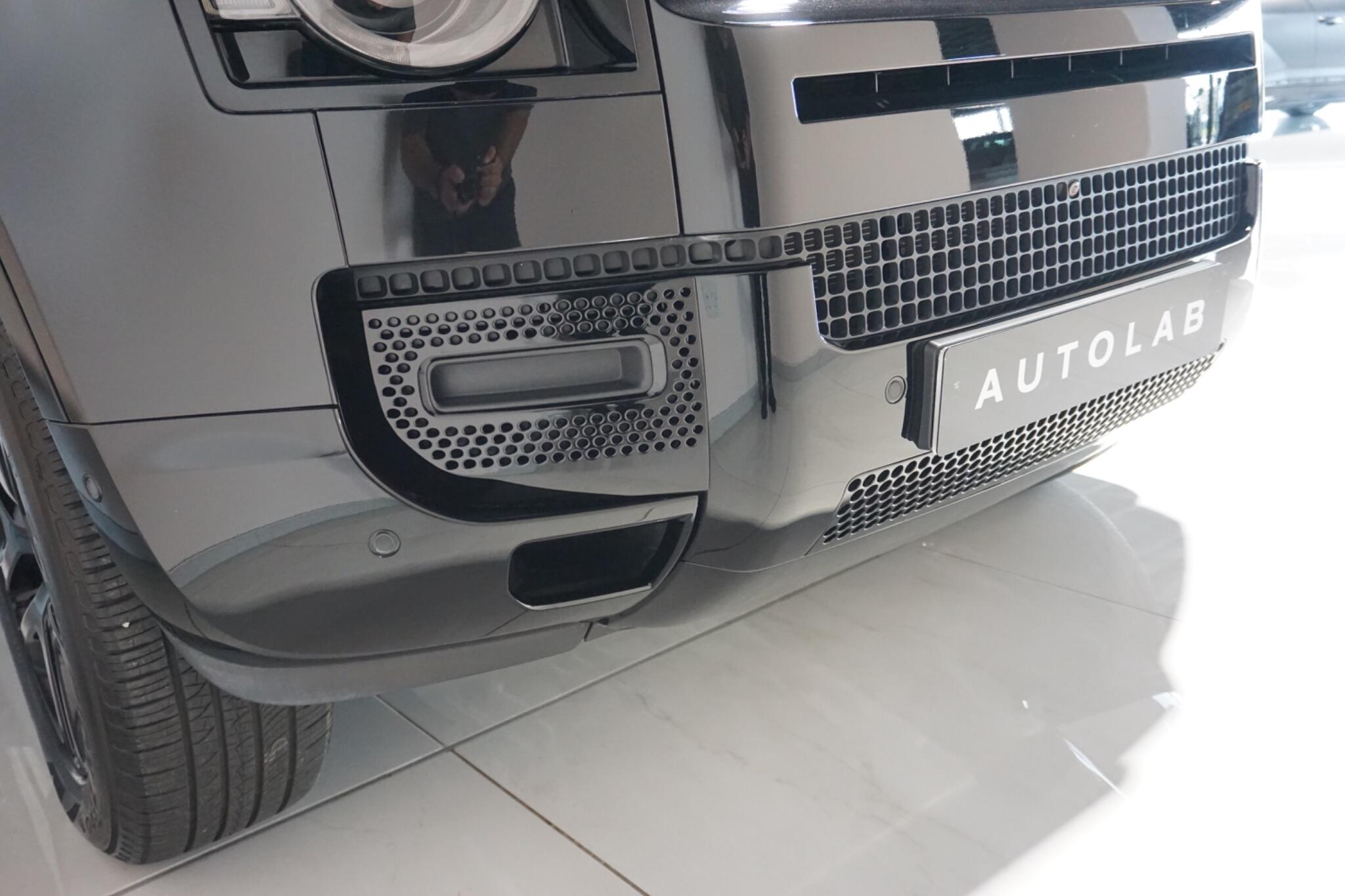 Land Rover Defender 110 3.0 D250 MHEV S Hard Top SUV 5dr Diesel Auto 4WD MWB Euro 6 (s/s) (250 ps)